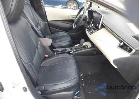 2021 Toyota Corolla Le z USA, uszkodzony, nr VIN 5YFEPMAE5MP196550